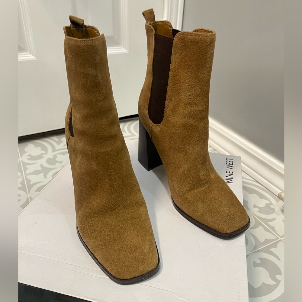Nine West Camel Suede Heeled Boots size 9